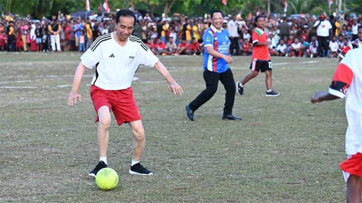 Jokowi Pastikan Bansos Beras 10 Kilogram Lanjut Sampai Maret 2024