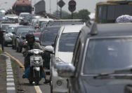 Efek One Way Tol, Pantura Cirebon Padat Kendaraan ke Dua Arah