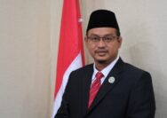 Kisah Inspiratif Guru Honorer jadi Ketua DPRD