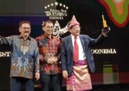 Ilham Bintang dan Anwar Fuady Terima Lifetime Achievement Award di FFWI 2024